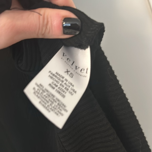 Velvet by Graham Turtleneck sleeveless waffle knit sweater, size XS - Picture 9 of 11